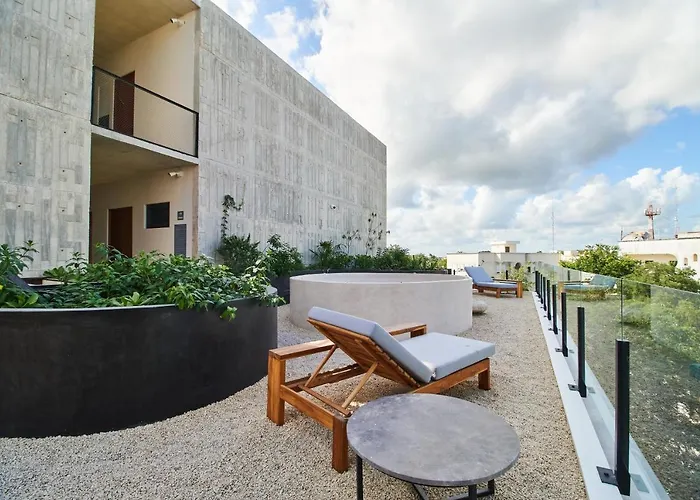 Bond - Centric & Private Plunge Pool & Club Access