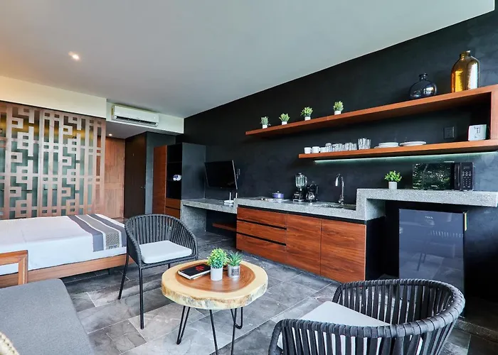 Bond - Centric & Private Plunge Pool & Club Access Appartement